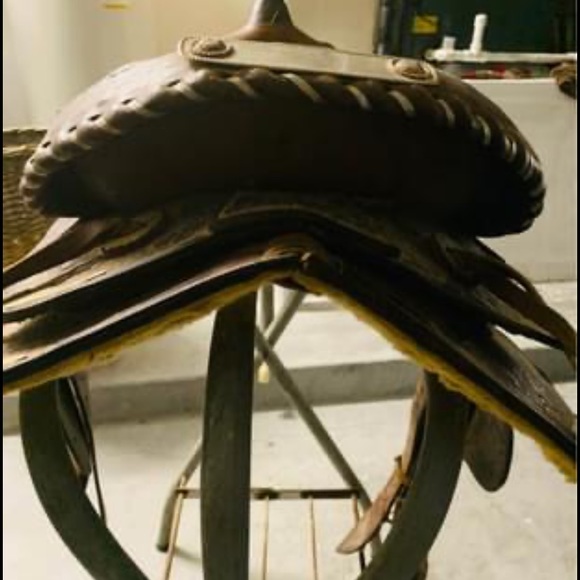 Buffalo Custom Saddle Shipping Extra - Picture 6 of 7